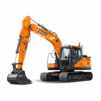 Ein Studiobild des Kettenbaggers DEVELON DX140LC-7