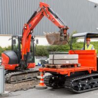 Ein Bild des Dumpers im Einsatz kubota_kc250h-4
