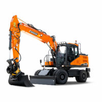 Ein Studiobild des Radbaggers DEVELON DX140W-7