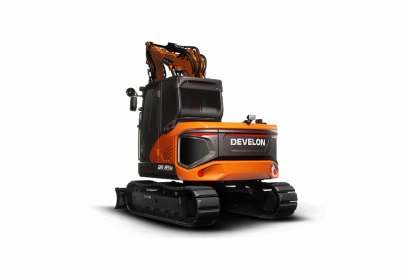 Ein Studiobild des Minibaggers DEVELON DX85R-7
