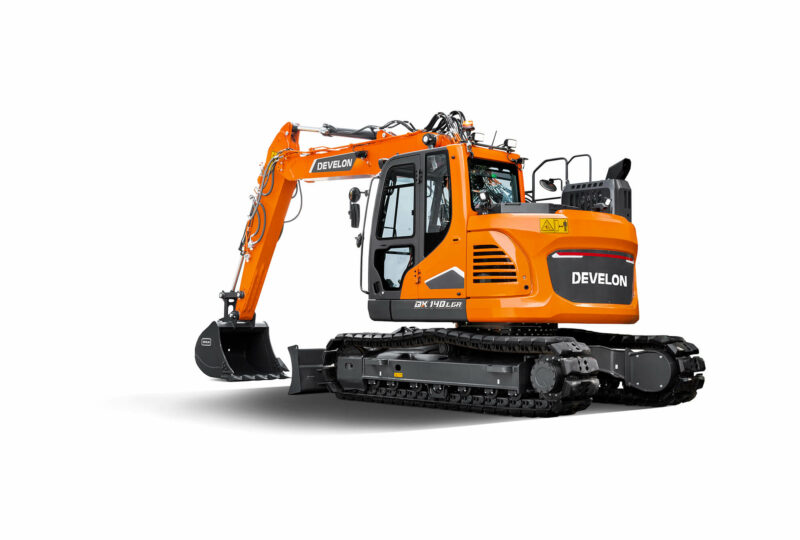 20230309-dx140lcr-7-studio-800x540